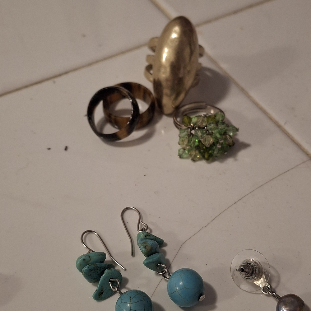 Elegant & Classy Jewelry To Seal The Deal Night Or Day